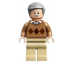 LEGO (75968) Vernon Dursley, Medium Nougat Sweater - Harry Potter: Chamber of Secrets